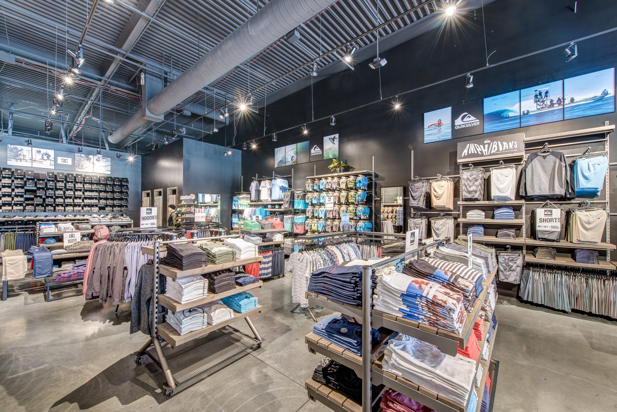 Factory Quiksilver Build-out JRM Interior Store by