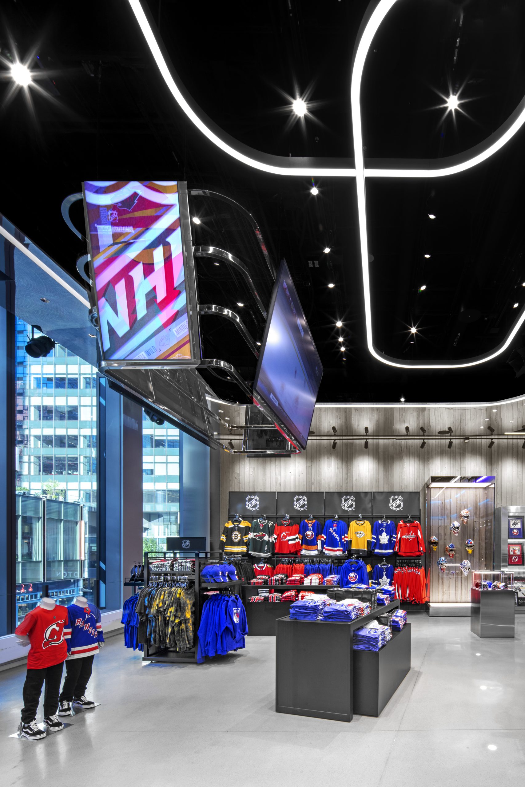 JRM Completes Work On New Flagship NHL Store In NYC